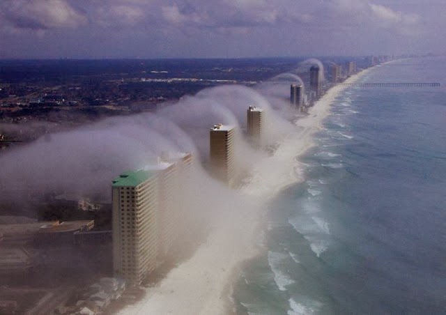 Penampakan Tsunami  Awan di Florida FAKTA UNIK PLUS