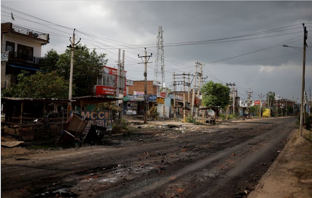 Hindu-Muslim clashes south of New Delhi result in at least five deaths