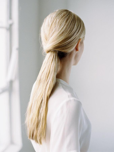 simple-chic-wedding-hairstyle