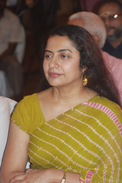 suhasini maniratnam @ a saint in the boardroom book launch photo gallery