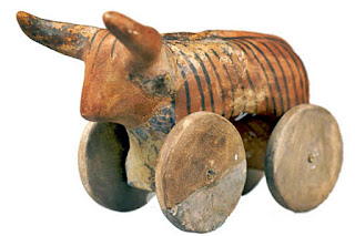 cucuteni ox with wheels