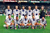 REAL SOCIEDAD GIMNÁSTICA DE TORRELAVEGA - Torrelavega, España - Temporada 2000-01 - Alberto Ateca, Íñigo Uribarri, Carlos Docando, Antonio Fernando, Diego Camacho y Gonzalo; Mario Bermejo, Chili, Geli, Juanjo y Bastida - F. C. BARCELONA 0 GIMNÁSTICA DE TORRELAVEGA 0 - 16/01/2001 - Copa del Rey, octavos de final, partido de vuelta - Barcelona, Nou Camp - De milagro pasó el Barcelona de ronda, al haber ganado 1-0 en Torrelavega. El delantero que poco después jugaría en 1ª división, Mario Bermejo, lanzó un balonazo al poste, de haber entrado hubiese provocado prórroga. El Torrelavega militaba esa temporada en 2ª División B