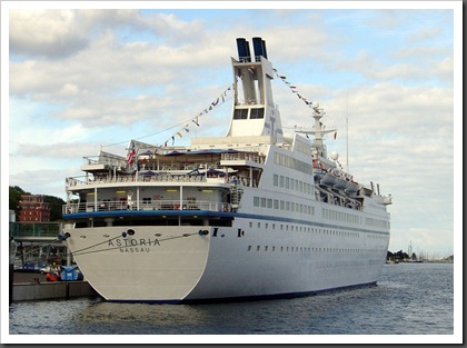 ASTORIA 011