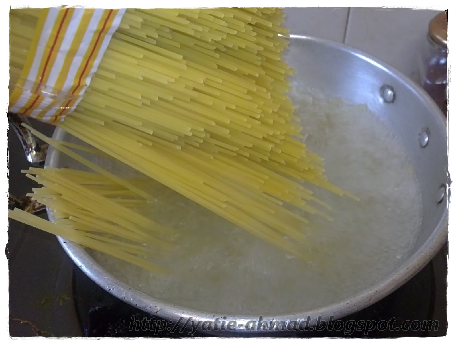 Aku, Kau & Dia: Resepi : Spaghetti Simple (ye ke?)