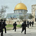 Pemukim Yahudi Secara Paksa Masuk Halaman Mesjid Al Aqsa