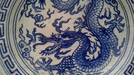 Tio Him Co Piring keramik  antik motif naga Antique 
