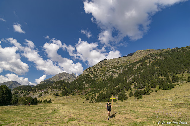 Valle de Benasque - Pirineos por El Guisante Verde Project