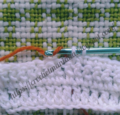 Changing-Yarn-Color-In-Crochet, how-to-change-yarn-color