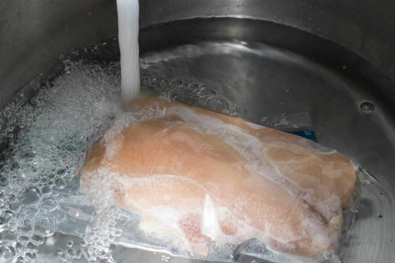 The best way to thaw meat before cooking