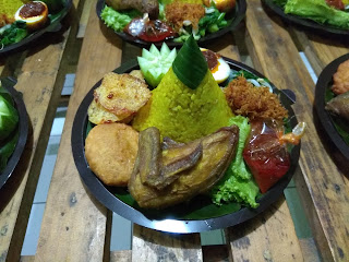 Tumpeng Mini