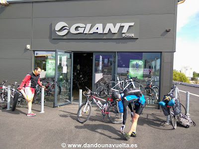 Tienda Giant en Royan, Francia