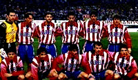 CLUB ATLÉTICO DE MADRID - Madrid, España - Temporada 1998-99 - Molina, Njegus, Santi, Óscar Mena, Chamot y Serena; Toni, José Mari, Lardín, Jugovic y Juninho - ATLÉTICO DE MADRID 4 (Jugovic 2, Santi y José Mari), REAL SOCIEDAD DE SAN SEBASTIÁN 1 (Gracia) - 08/12/1998 - Copa de la UEFA, octavos de final, partido de vuelta - Madrid, estadio Vicente Calderón - El Atlético de Madrid se clasificó en la prórroga tras haber perdido en la ida 2-1