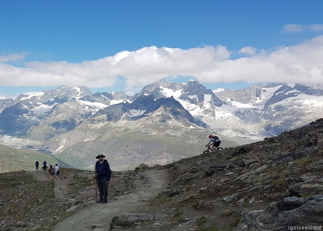 Hiking from Gornergrat to Rotenboden in late July 