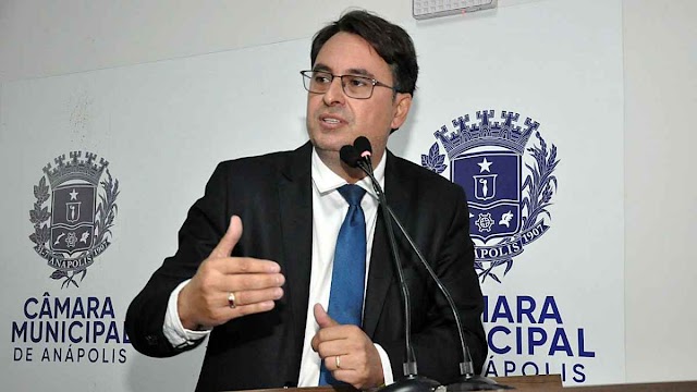 Em Anápolis Jean Carlos anuncia entrega de reforma da Escola Municipal Pastor Miguel Braga
