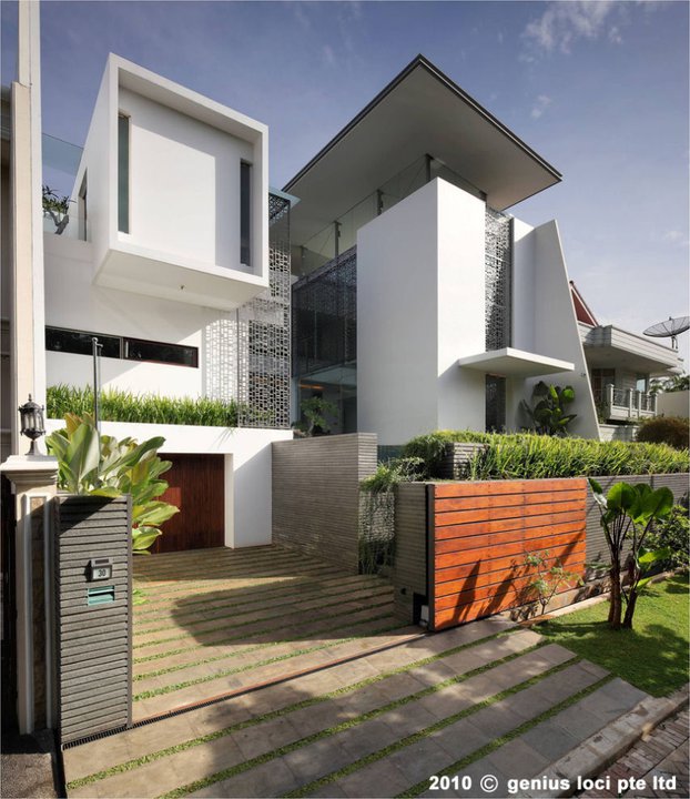  Home  Design  and Architecture Pinisi House  Jakarta  Indonesia 
