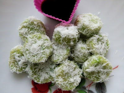 Kuih Lopes Merajuk