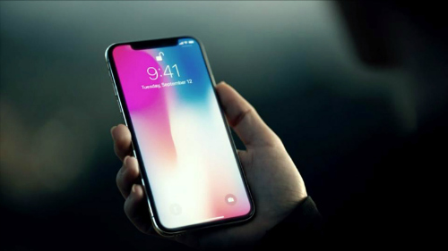 notch design on iPhone X