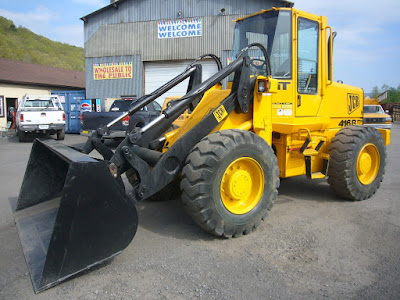 Tips for Choosing a Tire For Heavy Equipment Loader