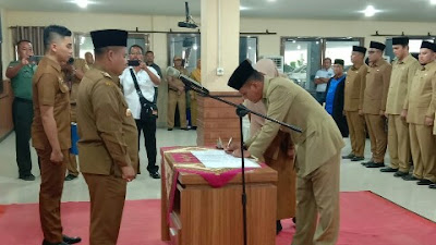 Bupati Labusel H Wildan Aswan Tanjung SH Lantik  Pejabat Tinggi Pratama Fungsional