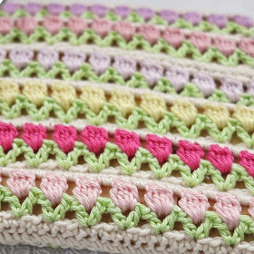 byHaafner, crochet, hanger, pattern, tulips, pastel