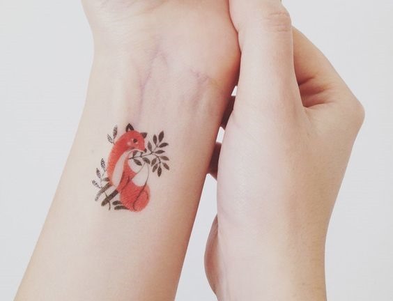 lindo_fox_pulso_de_tatuagem