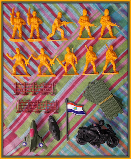 041792; 17/KL91; 5 050373 941792; Army Peaces; Army Pieces; Firefighter Toys; Fritz Helmet; M3 1FB; Manchester; Marx Stretcher Case; Modern Infantry; Motorcycle Toys; Plastic Toy Figures; Plastic Toy Soldiers; PO Box 457; Rack Toy; Rack Toy Figures; Rack Toy Month; S. B. Toys. 151 Great Ducie Street; Small Scale World; smallscaleworld.blogspot.com; Stretcher Case; Stretcher Team; Toy Soldiers;