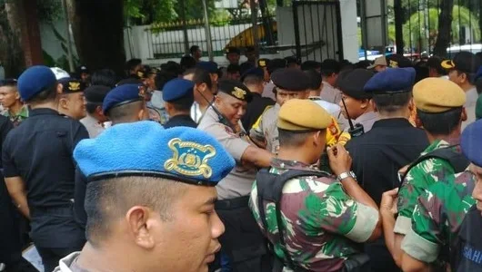 Ada Apel Siaga Umat PA 212, Polri-TNI Berjaga di Depan Gedung KPU