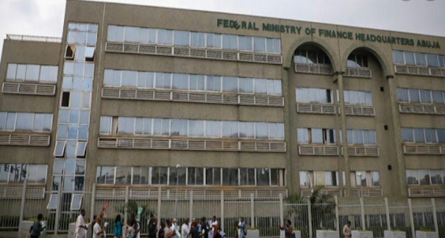 Alt: = "Federal Ministry of Finance building"