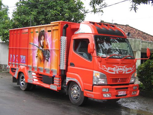  MODIFIKASI  TRUCK  INDONESIA TERBARU NOVEMBER 2013 Dunia 