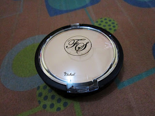 Fanny Serrano Two-Way Cake, foundation