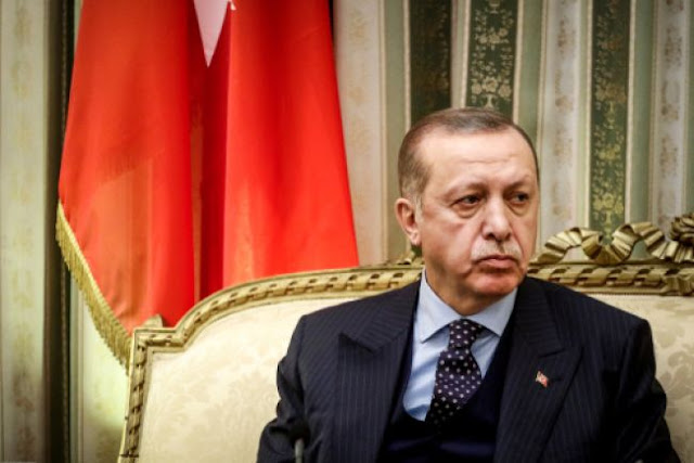 Οι κυρώσεις προσθέτουν κόστος στην Τουρκία, αλλά δεν κάμπτουν τον Ερντογάν