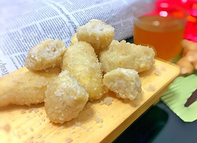 Minggu kemudian kebetulan habis beli tepung ketan tapi belum sempat dibikin apa Resep Kue Getas Tepung Ketan Gurih dan Kenyal