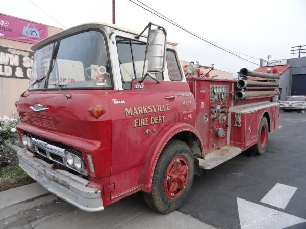 1963 Chevrolet Spartan 80 Fire Truck
