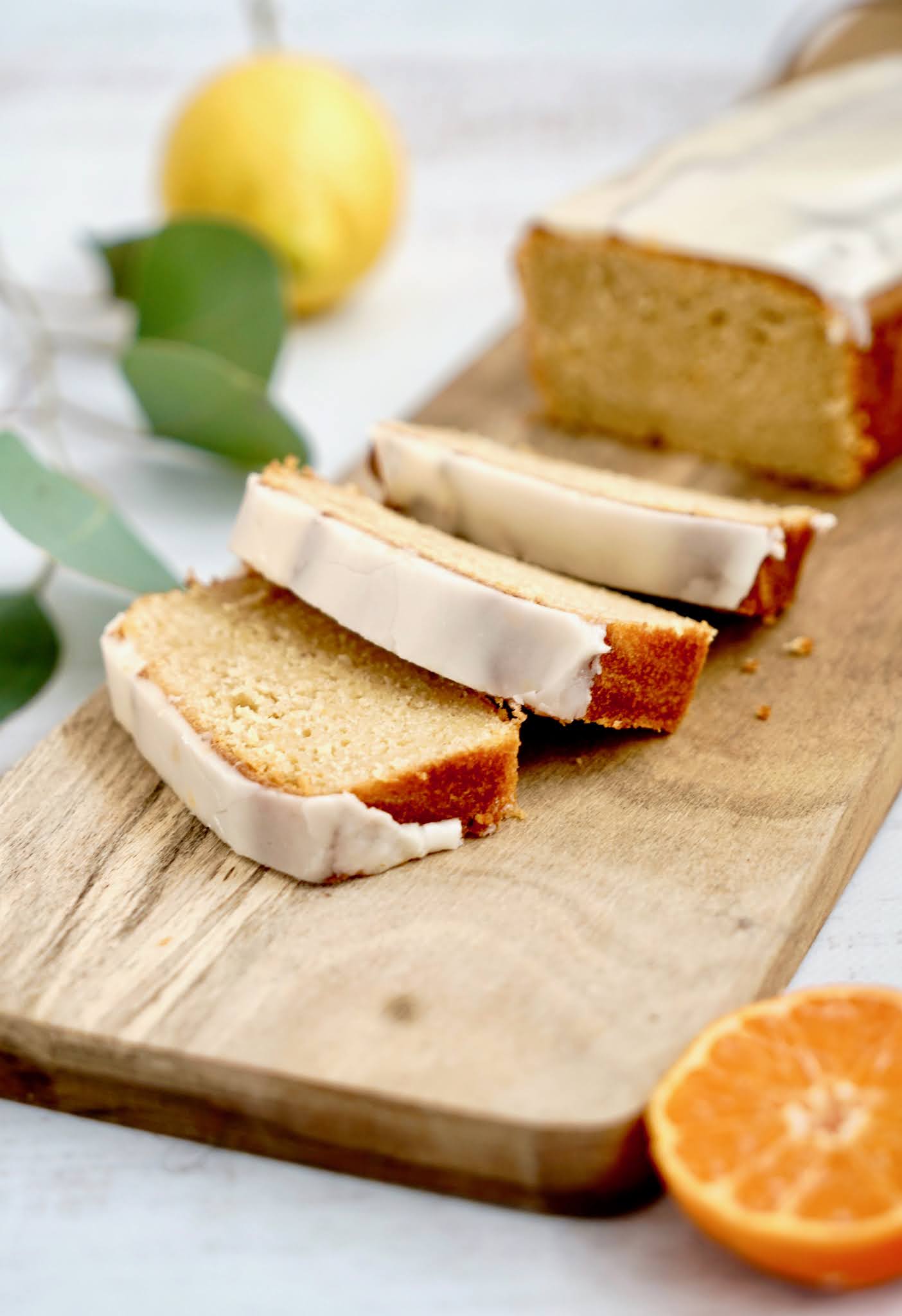 cake agrumes , poudre de noisettes , clementines