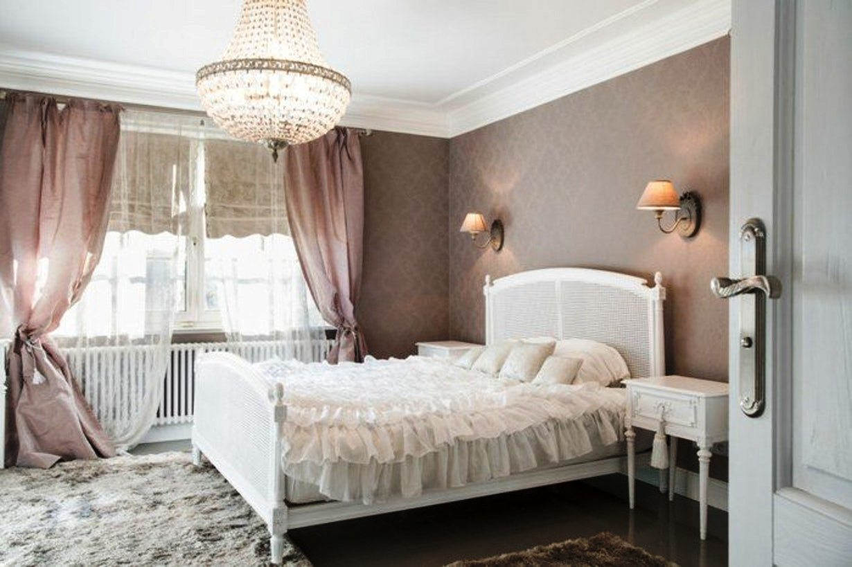27 Desain Dekorasi Interior Kamar Tidur Romantis Untuk Suami Istri