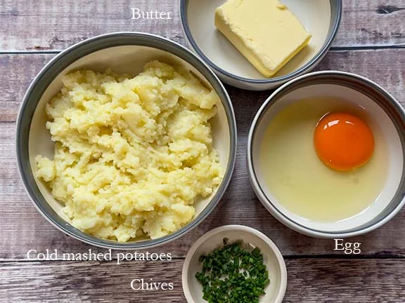 Fried mashed potatoes ingredients.