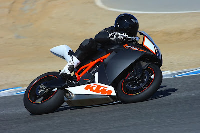 2010 KTM RC8 R Action