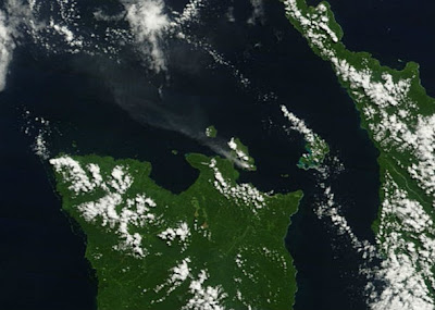 IMAGEN SATELITE VOLCAN RABAUL, 30 DE JULIO 2013