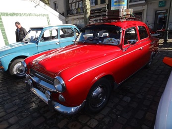 2018.03.11-005 Peugeot 403 rouge