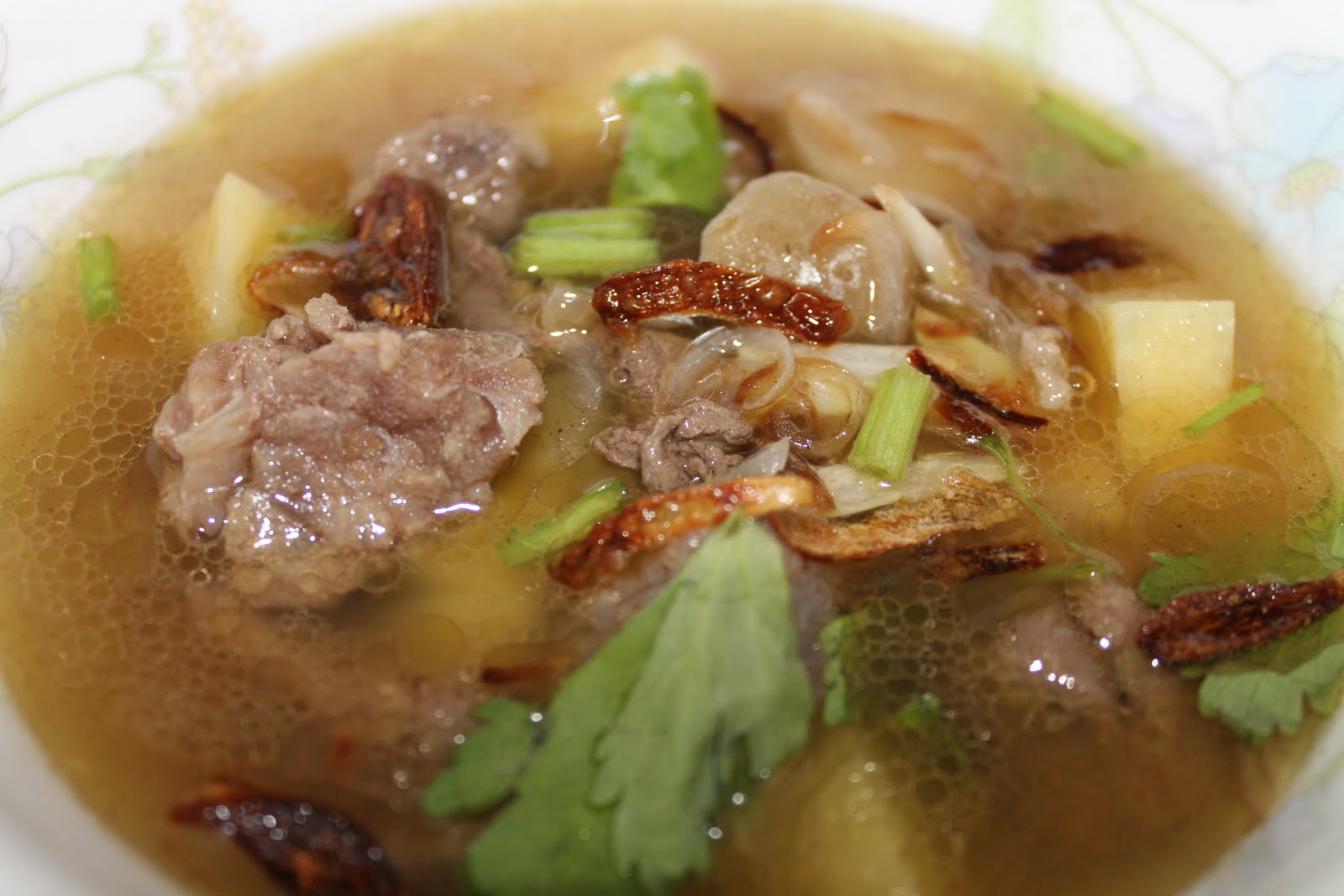 Sup Daging dan Kentang - Azie Kitchen
