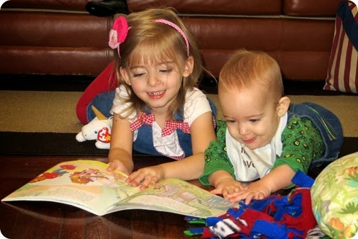 Elaine and Nehemiah read the Berenstein Bears