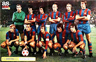 F. C. BARCELONA - temporada 1975-76 - Artola, De la Cruz, Corominas, Marcial, Neeskens y Migueli; Rexach, Asensi, Cruyff, Sotil y Fortes. CLUB ATLÉTICO DE MADRID 3 (Bermejo, Aguilar, Salcedo) F. C. BARCELONA 0. 19/10/1975. Campeonato de Liga de 1ª División, jornada 6. Madrid, estadio Vicente Calderón.