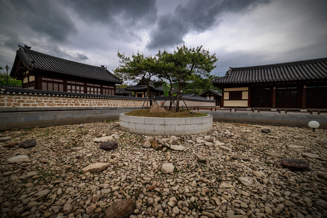 Il Palazzo Temporaneo di Chojeong: Un Simbolo della Cultura Coreana