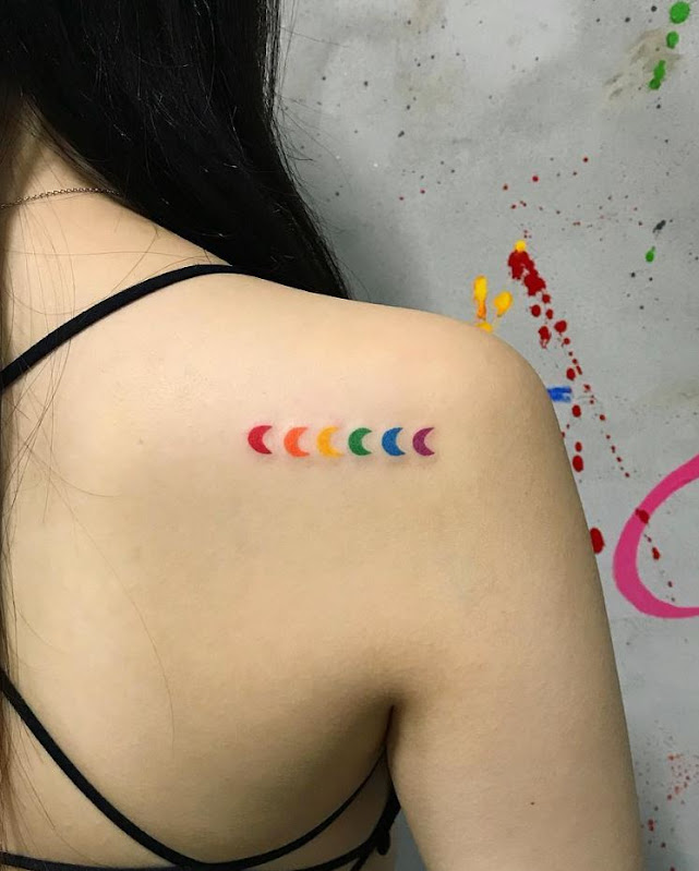 Mini tatuagens femininas