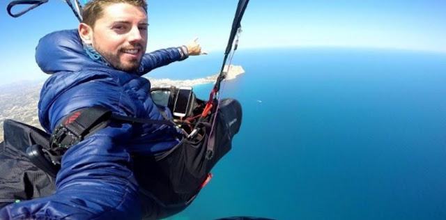 MUNDO: Youtuber Rubén Carbonell murió por un accidente al practicar saltó base cuando su paracaídas falló.