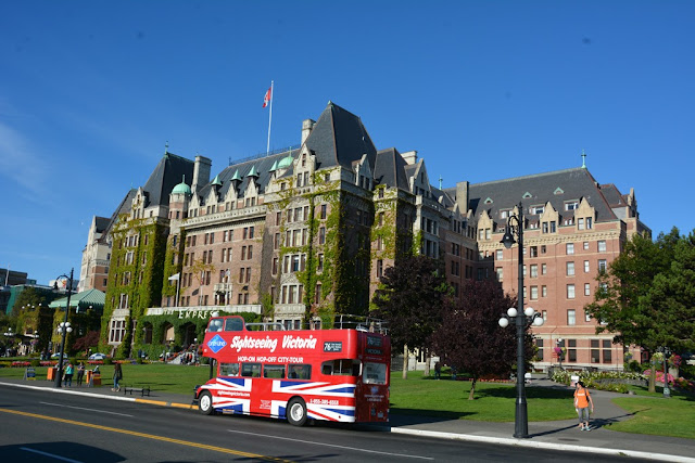 Empress Hotel Victoria Island bus