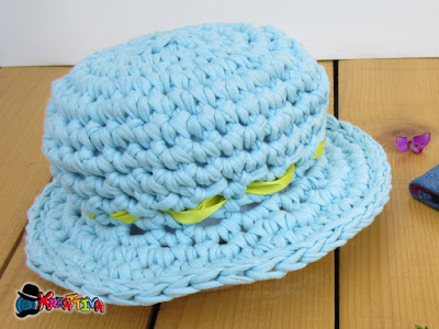 come realizzare un cappello all'uncinetto con fettuccia