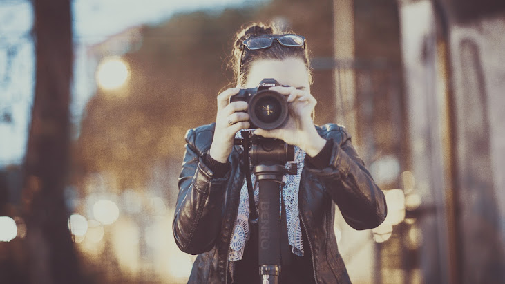 How to start a photography business career