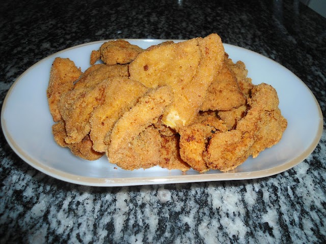Filé de Peito de Frango Empanado