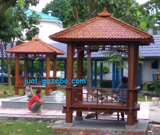 Gazebo Kayu Minimalis 2x2 Meter